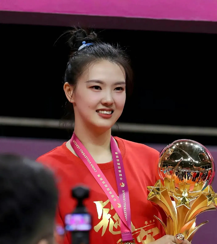 星空体育官网入口-排球中的二代很多：张常宁王茜倪非凡陈馨彤杨舒茗都是名将之后|中国男排|女排队员|邹佳琪|江苏女排|云南女排_新浪体育_新浪新闻